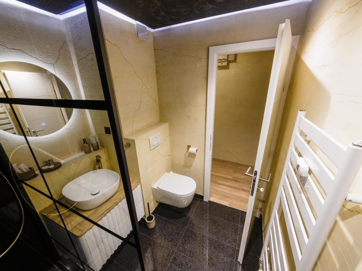 Apartman Stari Toranj II Apartment Vukovar Luaran gambar