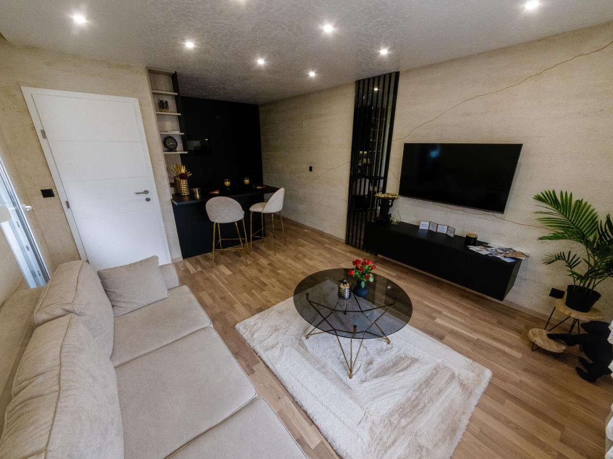 Apartman Stari Toranj II Apartment Vukovar Luaran gambar